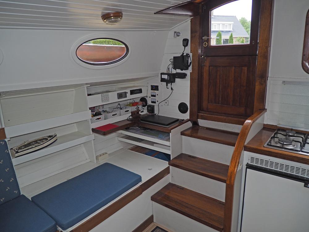 Saloon, Accommodation